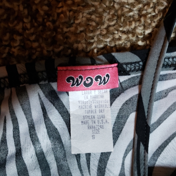 WOW, Over jacket and Spaghetti strap top - Picture 7 of 7